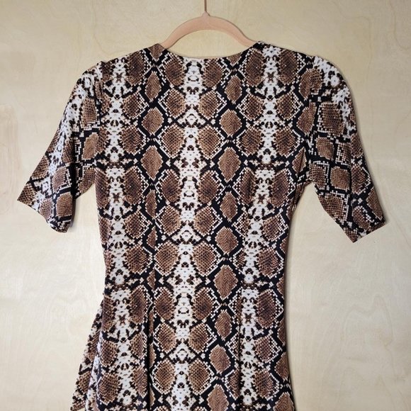 BCBG MaxAzaria Python Snake Brown Black Animal Print Wrap Dress Women Size XS - Picture 5 of 9